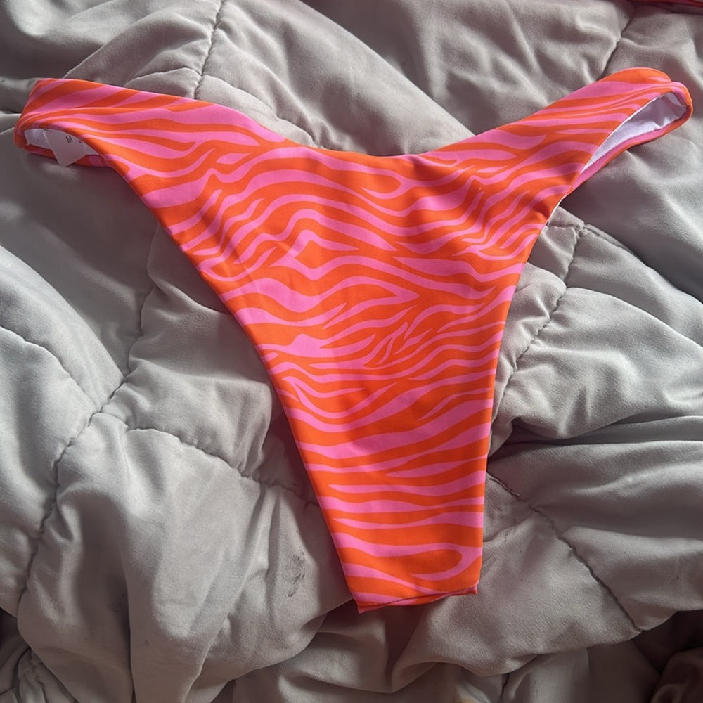 NWOT Bikini Set - Picture 2 of 7